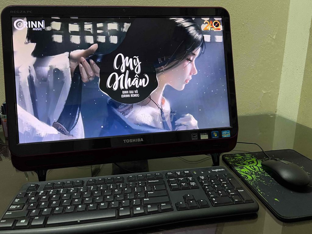 Toshiba Dynabook Regza PC D712