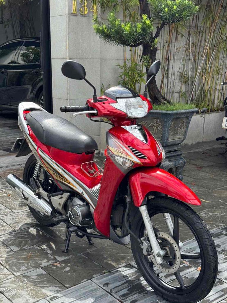 Honda Future Neo Fi 2009 красный