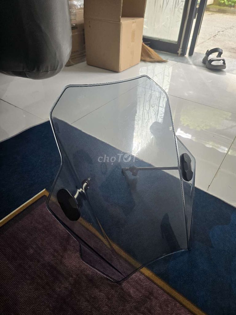 Kính chắn gió Yamaha xe máy nhựa trong suốt. Mua bán Phụ tùng xe tại Quận Liên Chiểu Đà Nẵng được đăng bởi Thành Huy hình 1