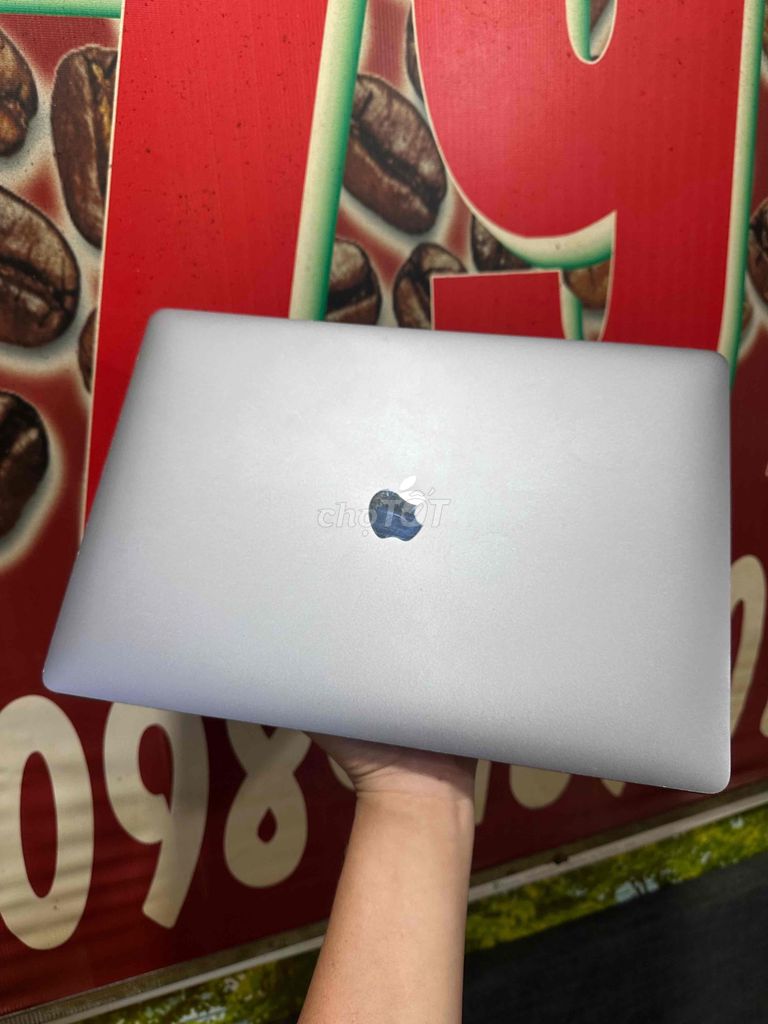 Macbook Pro 15inch 2019 Gray