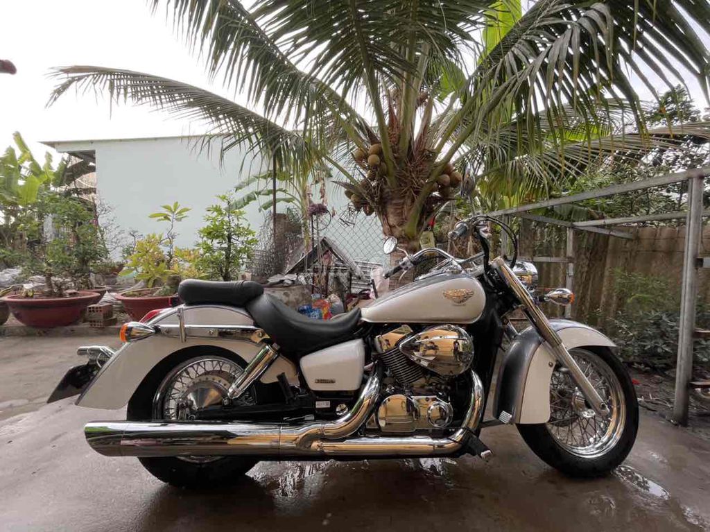 Xe côn tay Honda Shadow màu trắng xanh. Mua bán Xe máy tại Thành phố Bến Tre Bến Tre được đăng bởi Bùi Duy Phương hình 1