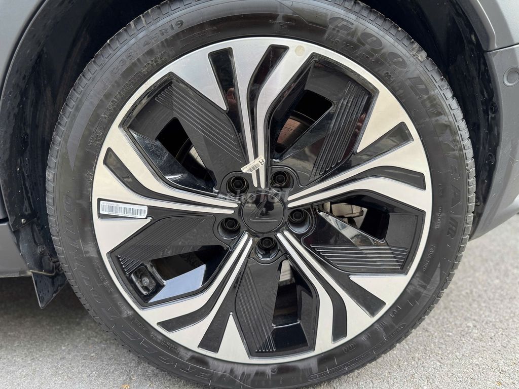 VinFast VF 6 Plus mua pin 2025. Mua bán Ô tô tại Quận Long Biên Hà Nội được đăng bởi PHÚC LÂM  AUTO hình 13