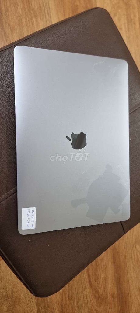 Macbook pro 2017 i7/16g/512g