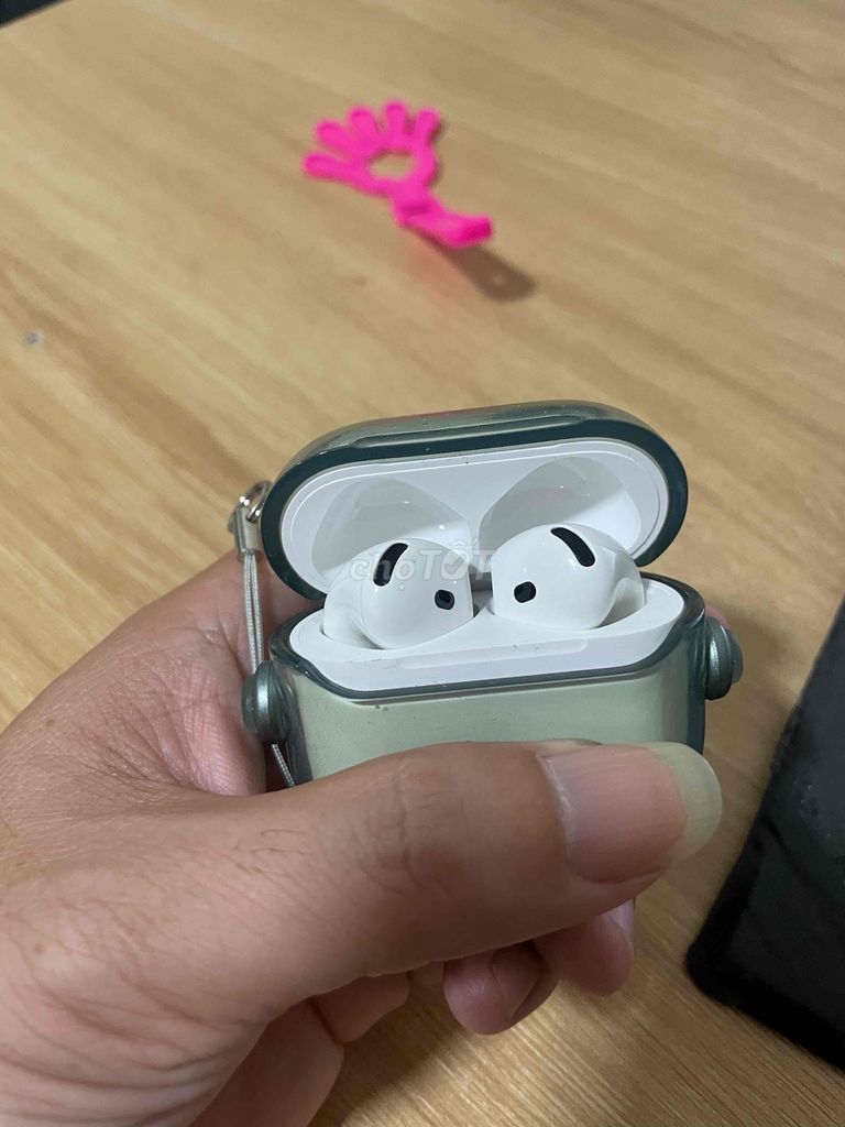 Apple AirPods 4 Trắng Tai nghe không dây. Mua bán Tivi, Âm thanh tại Thành phố Dĩ An Bình Dương được đăng bởi Hải Đăng hình 1