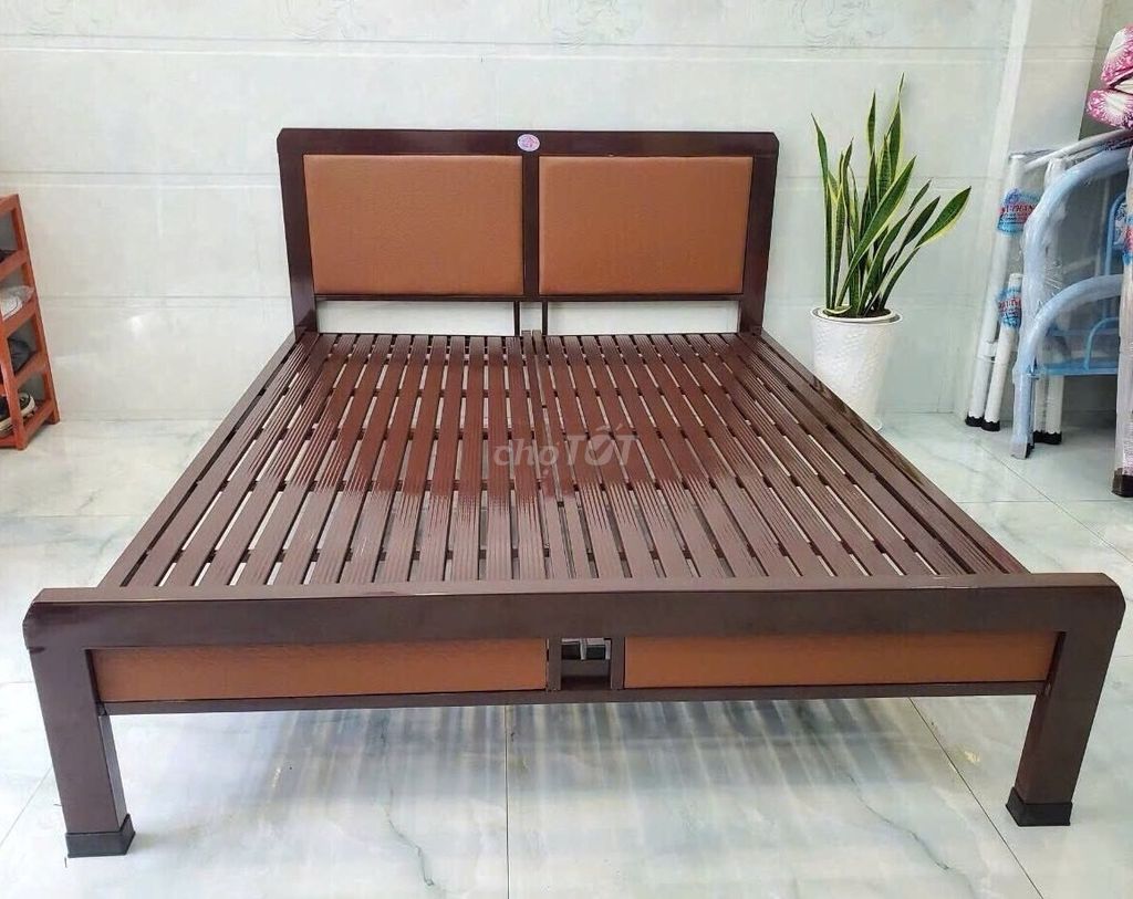 Giường SẮTt  80cm, 1M2, 1m4, 1m6, 1M8 dài 2m.