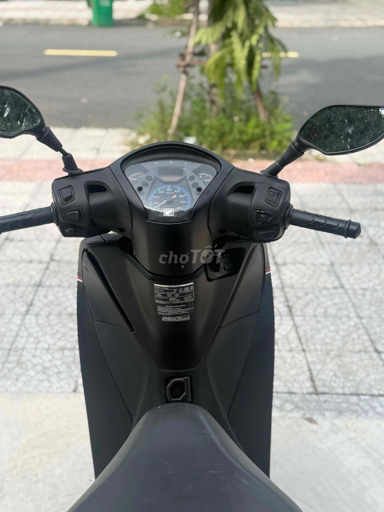 ❌SH 2016 khoá bếp ga đen nhám cực đẹp biễn 43. Mua bán Xe máy tại Quận Liên Chiểu Đà Nẵng được đăng bởi Anh po hình 5