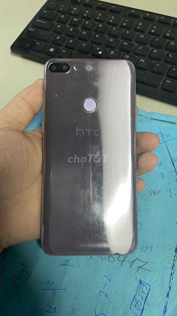 Thừa em điện thoại HTC