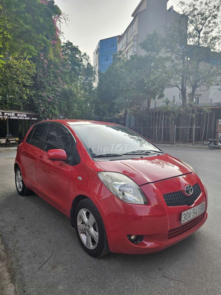 Bán xe Toyota Yaris 1.3 AT nhập Nhật Bản