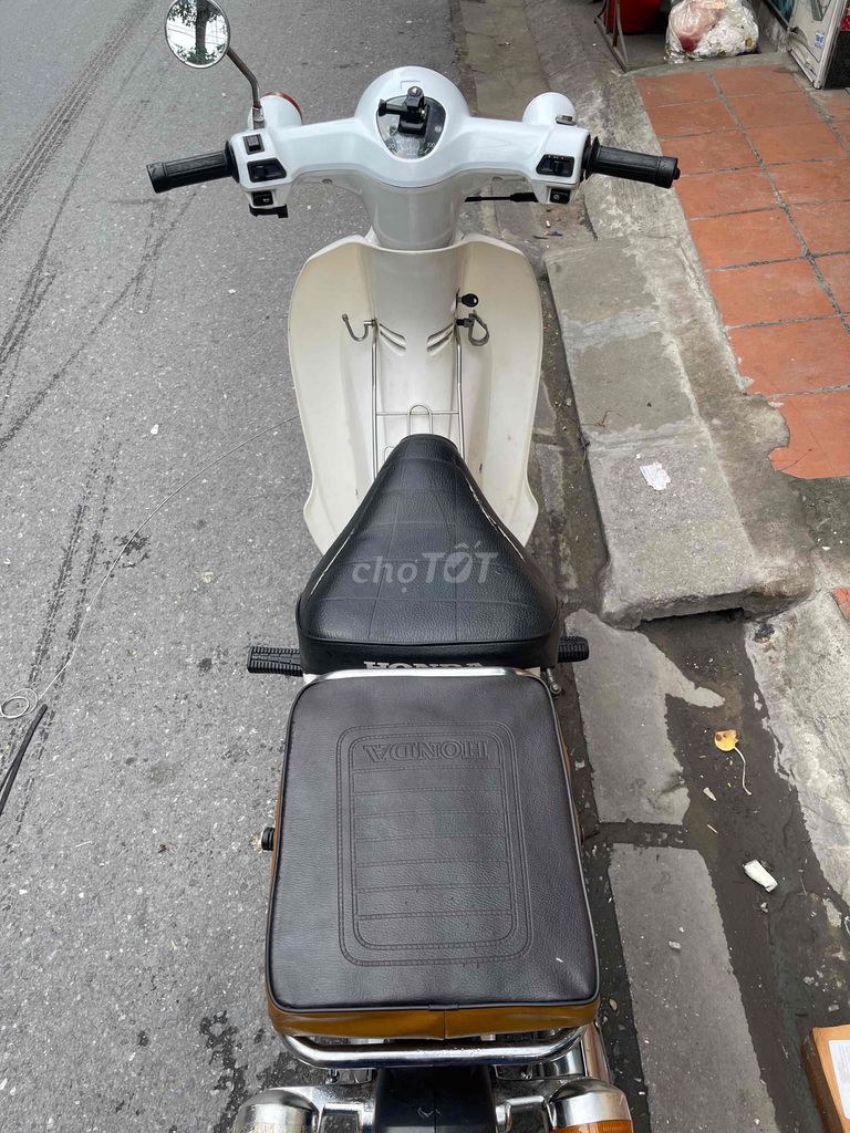 Honda Cub 50cc Trắng Đã sử dụng. Mua bán Xe máy tại Quận Lê Chân Hải Phòng được đăng bởi Nguyễn huy hình 2