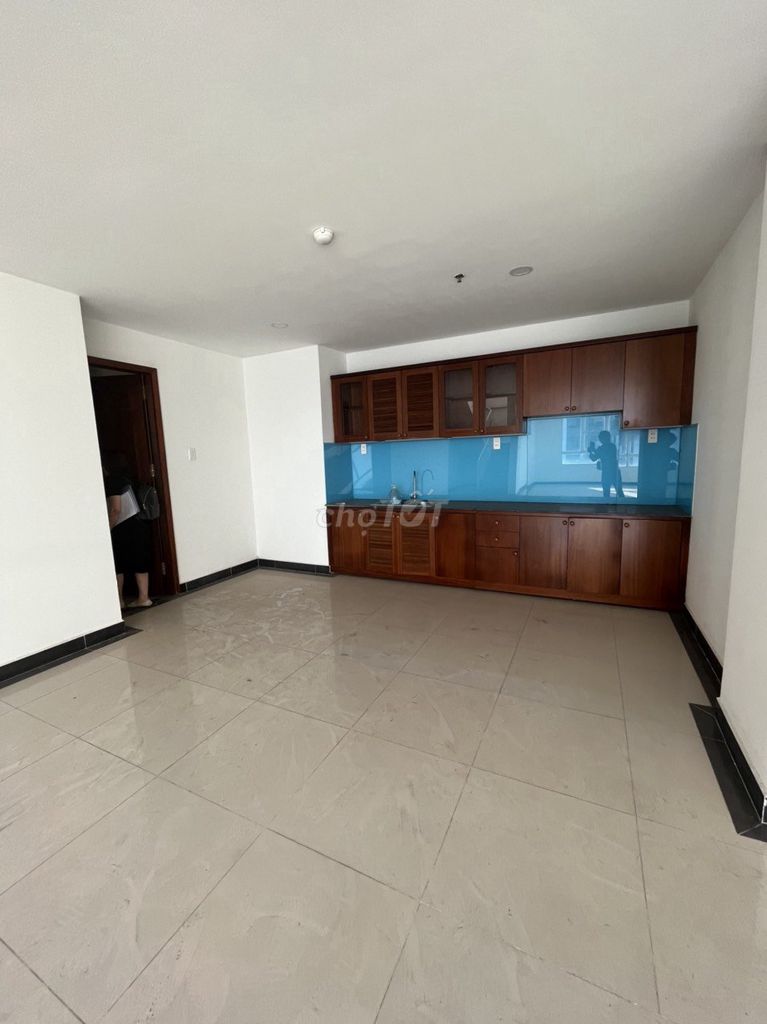 Bán Căn Hộ Giai Việt Penthouse Tạ Quang Bửu Q.8, 315m2, 3PN, Sổ Hồng