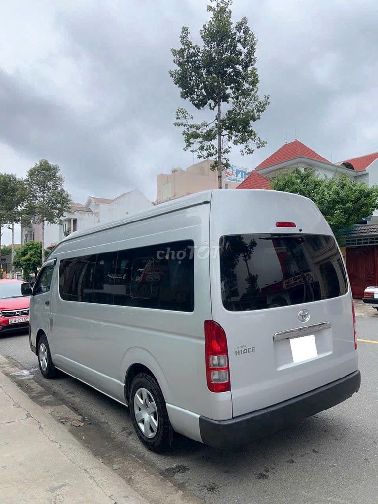 Toyota Hiace 16 chỗ 2017 xám bạc số sàn đẹp. Mua bán Ô tô tại Quận Gò Vấp Tp Hồ Chí Minh được đăng bởi Quang hình 11