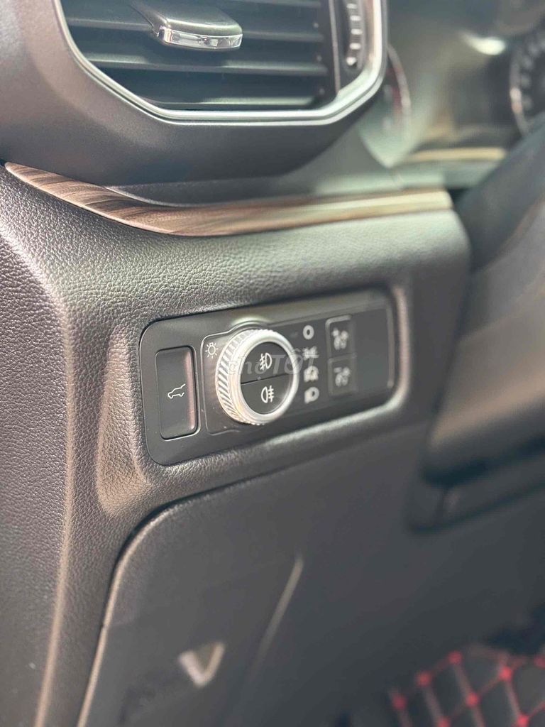 Ford Explorer Đỏ 7 chỗ SUV. Mua bán Ô tô tại Thành phố Thủ Đức Tp Hồ Chí Minh được đăng bởi hưng xe cũ hình 2