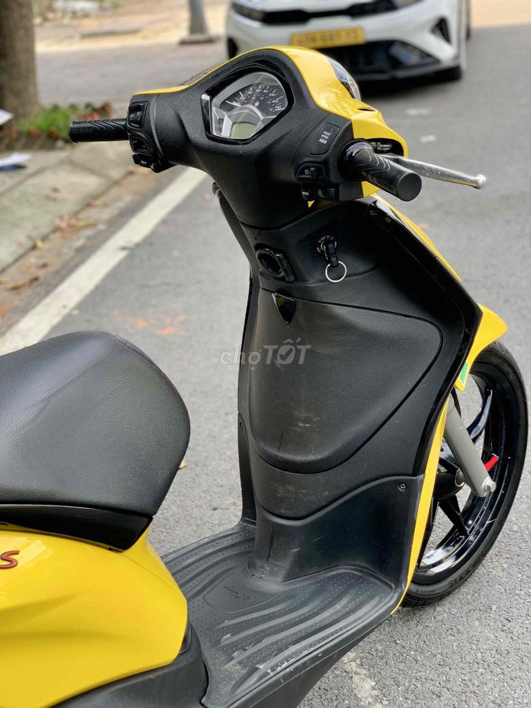 🔥Piaggio Liberty 125 ABS 2021 vàng chính chủ BSTP🔥. Mua bán Xe máy tại Thành phố Thủ Đức Tp Hồ Chí Minh được đăng bởi Khương Phan hình 9