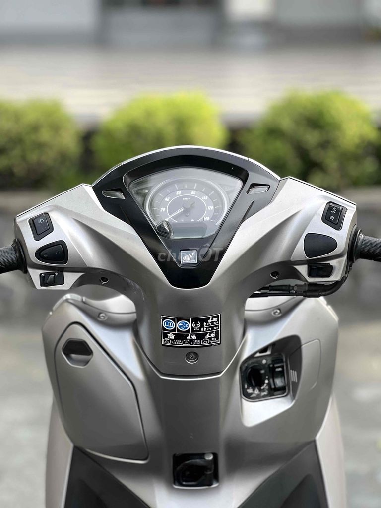 LEAD 4vAl Bạc Nhám CHÍNH CHỦ CO BÁN GÓP. Mua bán Xe máy tại Thành phố Thủ Đức Tp Hồ Chí Minh được đăng bởi Hiếu  hình 7