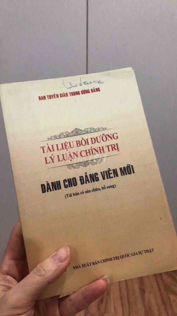 Sách Tài liệu bồi dưỡng lý luận chính trị. Mua bán Sách tại Quận Bắc Từ Liêm Hà Nội được đăng bởi BB Shop  hình 1