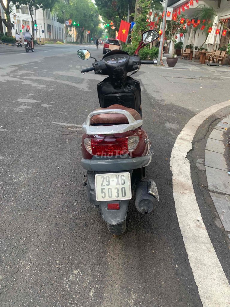 Xe Suzuki Nhật Sapphire 125cc màu đỏ. Mua bán Xe máy tại Quận Hai Bà Trưng Hà Nội được đăng bởi Nguyễn Đức Quang hình 3