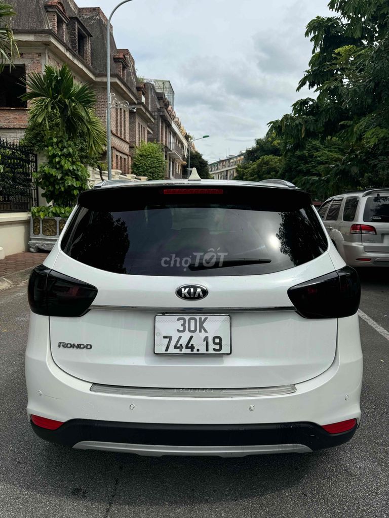 KIA RONDO 2.0AT SX 2018 MỚI XUẤT SẮC. Mua bán Ô tô tại Quận Nam Từ Liêm Hà Nội được đăng bởi Auto Anh Tuấn hình 4
