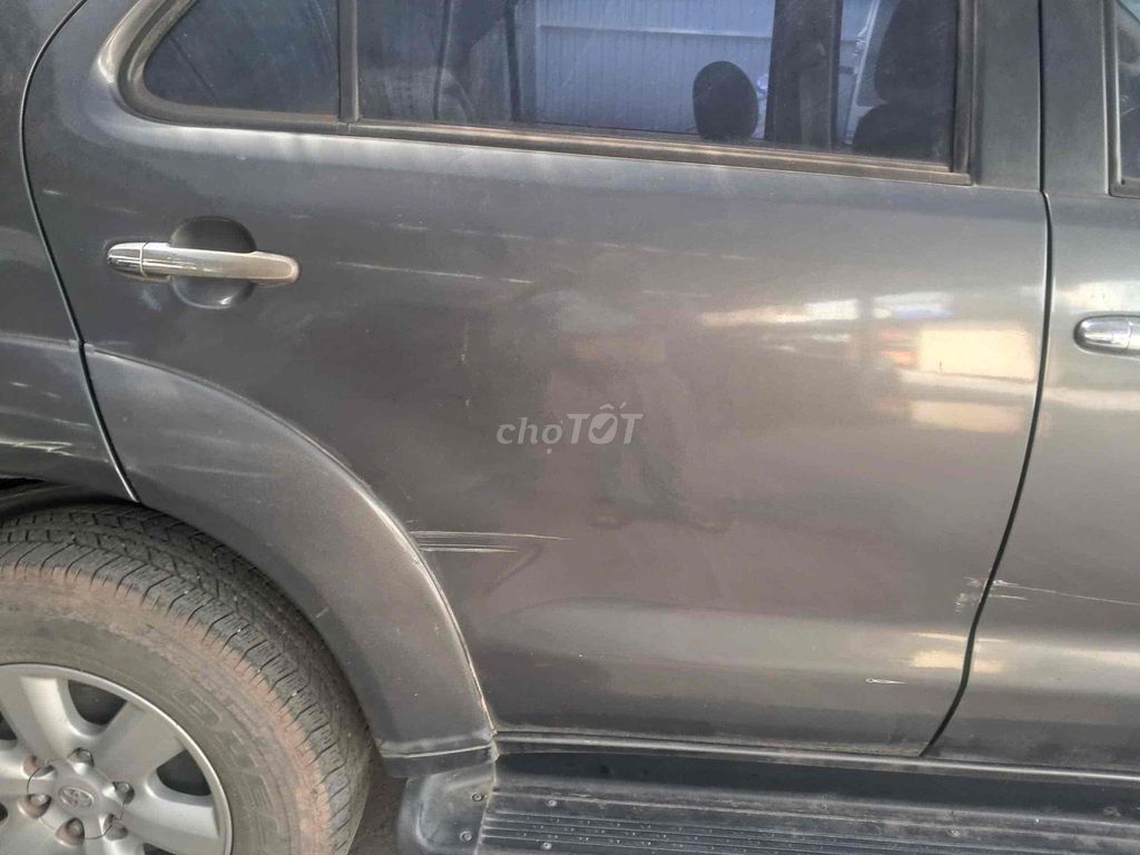 Toyota Fortuner 2010 2.5G - 150000 km. Mua bán Ô tô tại Quận 7 Tp Hồ Chí Minh được đăng bởi Khánh Linh hình 6