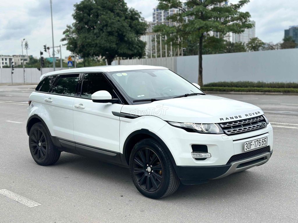 Range Rover Evoque 2015 Prestige Trắng 8 Vạn Miles. Mua bán Ô tô tại Quận Cầu Giấy Hà Nội được đăng bởi Vũ Kiên hình 2