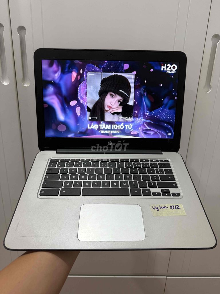 Laptop Hp loa nghe hay lướt web tốt, Pin 5h