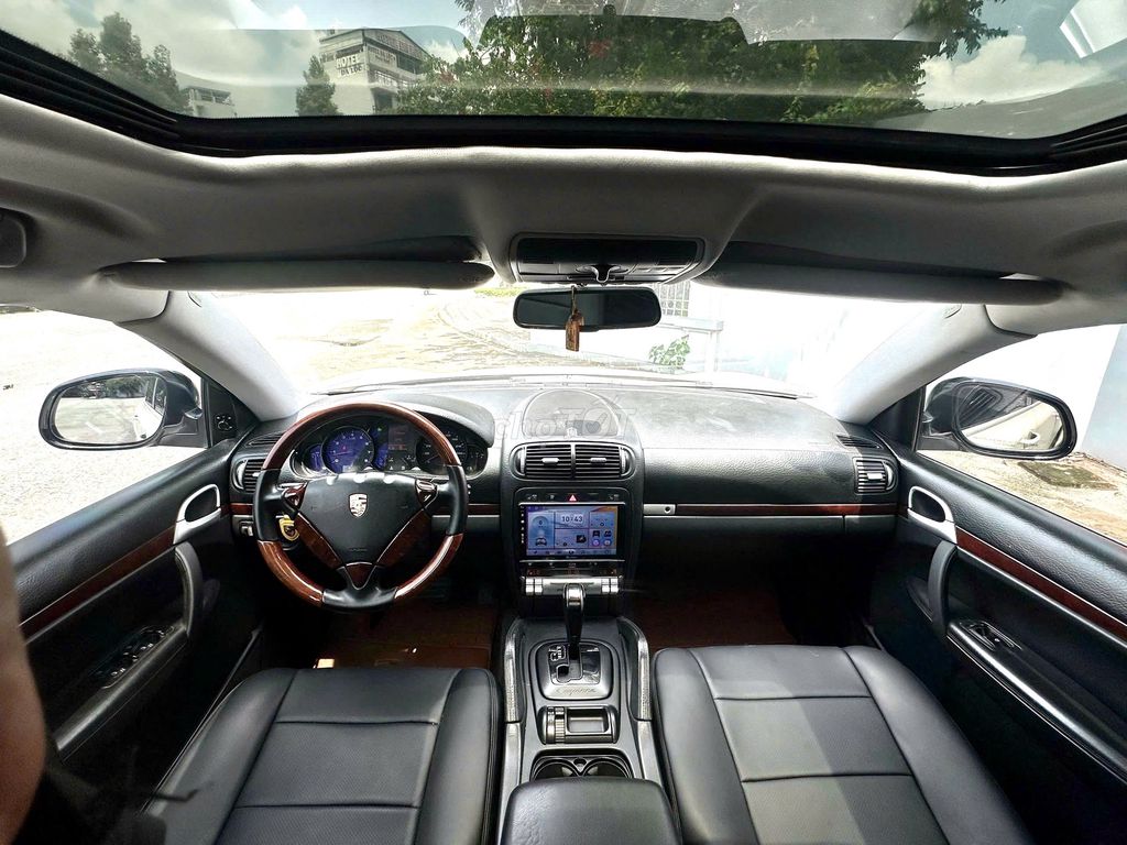 Porsche Cayenne 3.2 rất ít hao xang nhập 2005. Mua bán Ô tô tại Quận Bình Thạnh Tp Hồ Chí Minh được đăng bởi Lê minh quang  hình 2
