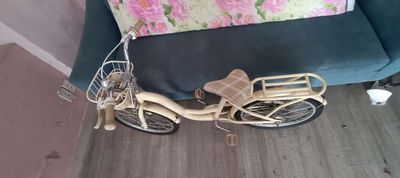 Xe đạp trẻ em màu Kem đã sử dụng. Mua bán Xe đạp tại Quận Liên Chiểu Đà Nẵng được đăng bởi trà my