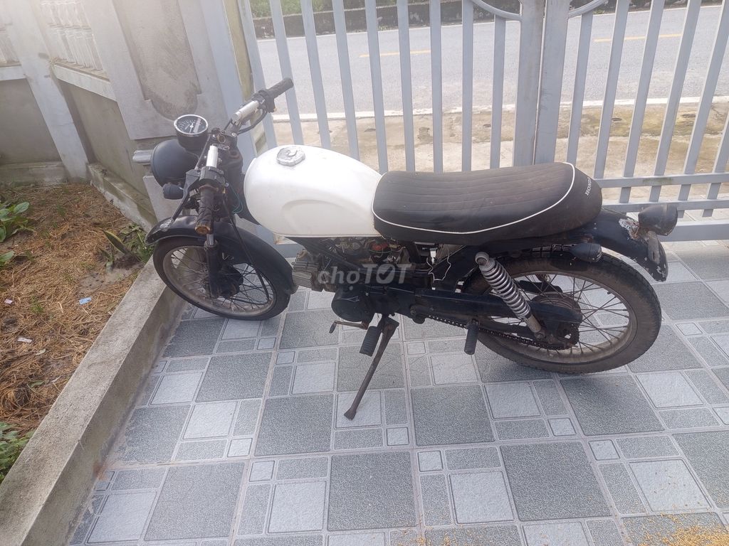 Cần ra đi chợ anh e cùng đam mê xe độ nhẹ. Mua bán Xe máy tại Huyện Quảng Xương Thanh Hóa được đăng bởi phạm trường hình 3