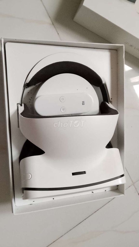 Kính thực tế ảo Xiaomi Trắng. Mua bán Thiết bị đeo thông minh tại Quận 8 Tp Hồ Chí Minh được đăng bởi LOUISDANG hình 1