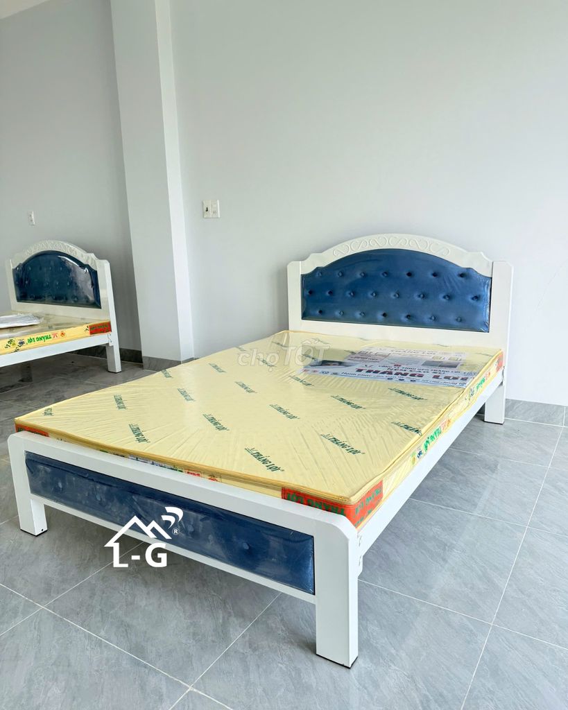 Giường sắt Giường sắt Giường sắt Giường sắt Giường. Mua bán Giường, chăn ga gối nệm tại Thị xã Tân Uyên Bình Dương được đăng bởi Lâm Gia Home hình 1