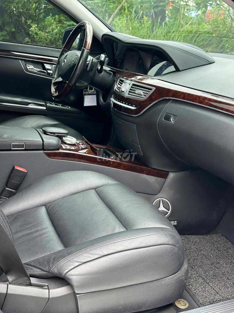 Mercedes Benz S300L sx 2011 màu đen siêu đẹp hiêm. Mua bán Ô tô tại Quận Cầu Giấy Hà Nội được đăng bởi Cao Quý hình 15