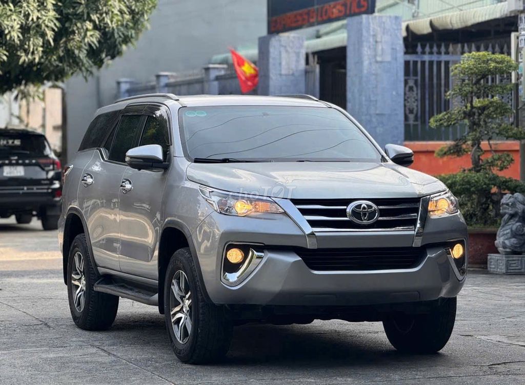 Toyota Fortuner 2018 Xăng Tự động Bạc. Mua bán Ô tô tại Thành phố Thủ Dầu Một Bình Dương được đăng bởi Oto An Suong hình 3