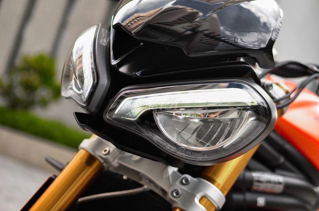 Триумф Спид Трёпл 1200 Rs 2023 Кам 6000 км