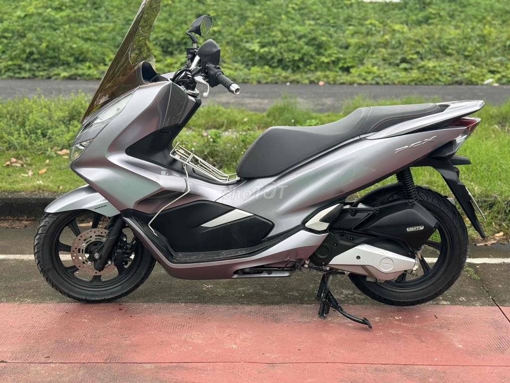 PCX 125 mãu mới màu xám mới keng 43C1-789.48