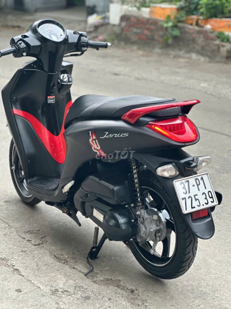 Cấn bán Janus khóa smartkey cực mới rất đẹp. Mua bán Xe máy tại Quận Nam Từ Liêm Hà Nội được đăng bởi E Hằng hình 4