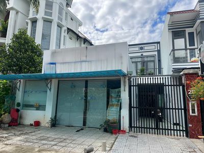 Nguyên căn 1trệt 1lầu - cạnh CC The Sunavene - mới toanh. Giá: 25tr/th. Cho thuê văn phòng, mặt bằng kinh doanh tại Thành phố Thủ Đức Tp Hồ Chí Minh được đăng bởi Đặng Hùng