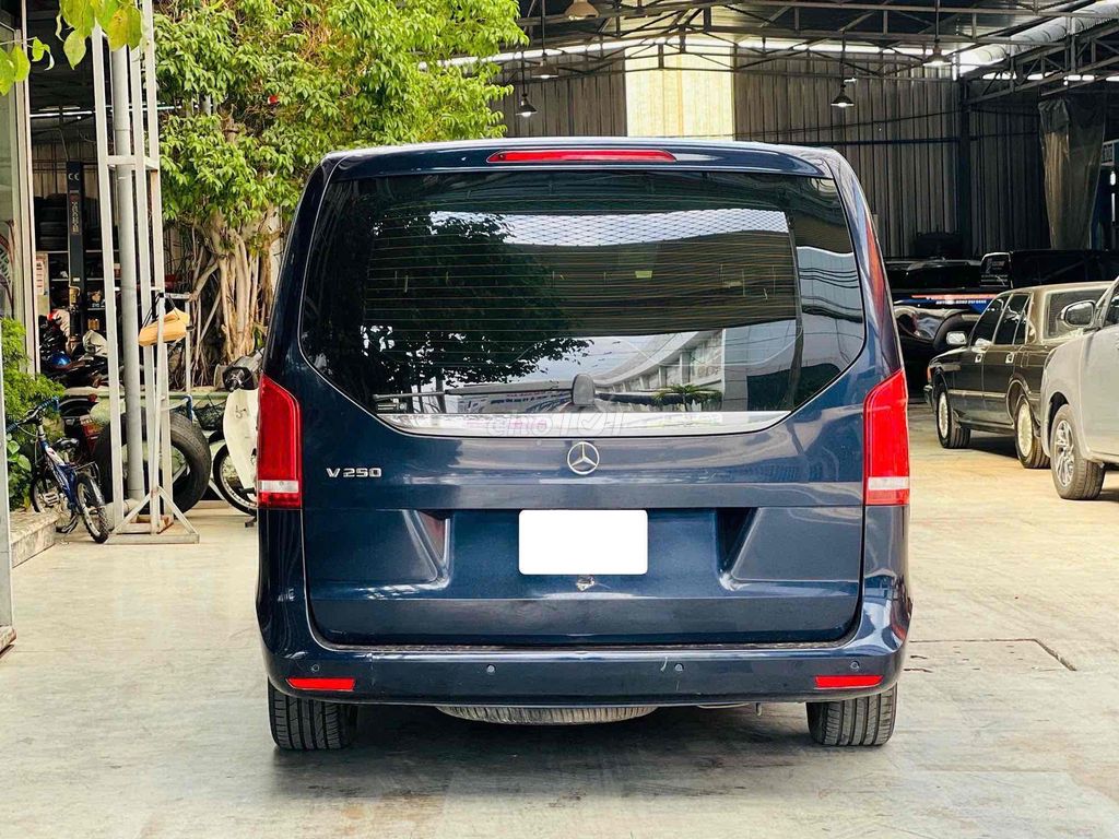 MERCEDES V250 LUXURY 2020 CỰC ĐẸP. Mua bán Ô tô tại Thành phố Thủ Đức Tp Hồ Chí Minh được đăng bởi Phước An hình 6