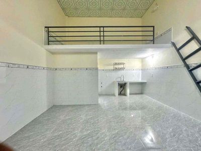 Cho thuê phòng trọ 30m2 gác cao, cực thoáng đường Nguyễn Trãi (Dĩ An)