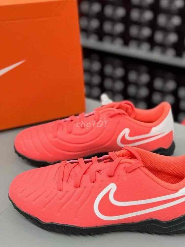 Giày đá bóng Nike DV4355-800 Cam. Mua bán Đồ thể thao, Dã ngoại tại Quận Hoàng Mai Hà Nội được đăng bởi Nguyễn vũ lân hình 1