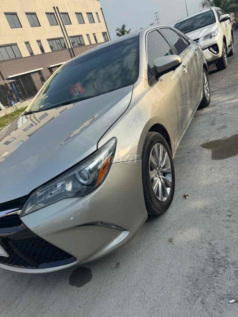 Toyota Camry 2015 SE 2.5 AT - 60000 km. Mua bán Ô tô tại Quận Ninh Kiều Cần Thơ được đăng bởi Quang hình 7