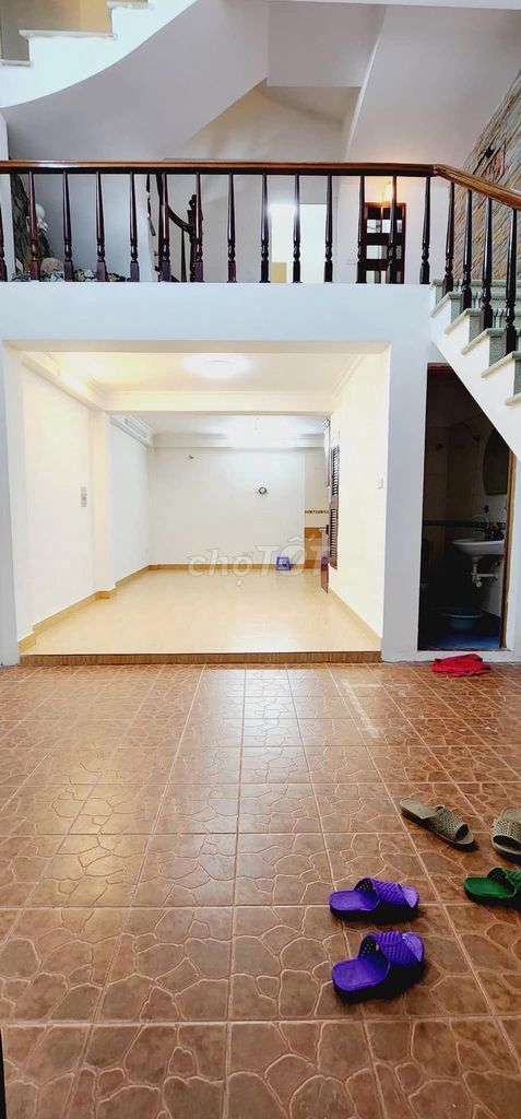 Nhà Vị trí tốt Trần Cung - Phạm Văn Đồng 40m2 chỉ 6,5 tỷ Thương lượng