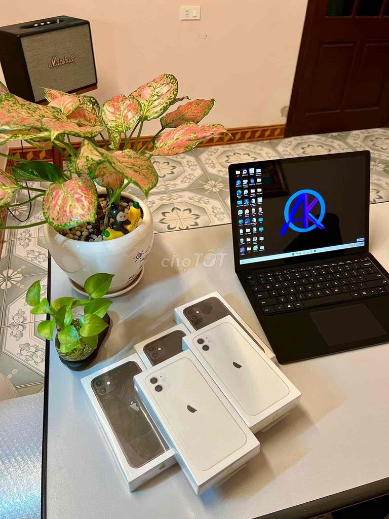iPhone 11 64GB 128GB Đen FULLBOX NEW 100% BH 2025. Mua bán Điện thoại tại Quận Thanh Xuân Hà Nội được đăng bởi Nguyễn Huy Dũng hình 1