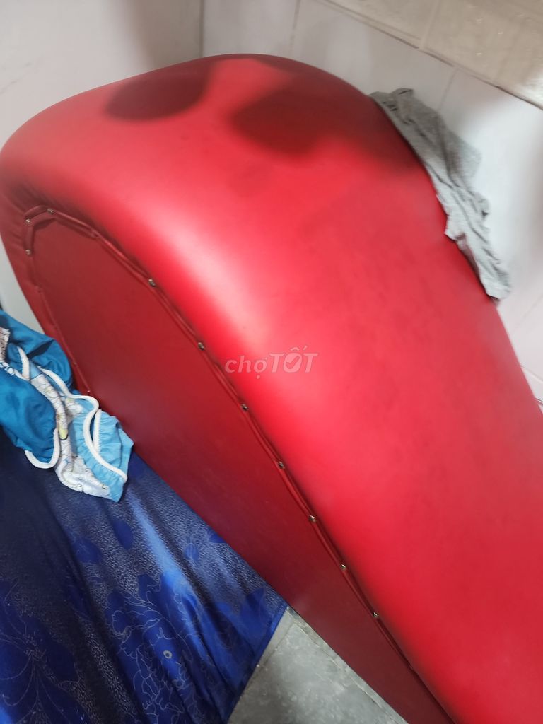 Ghế tình yêu Da Đỏ. Mua bán Bàn ghế tại Quận Bình Thạnh Tp Hồ Chí Minh được đăng bởi Tâm Trịnh hình 1