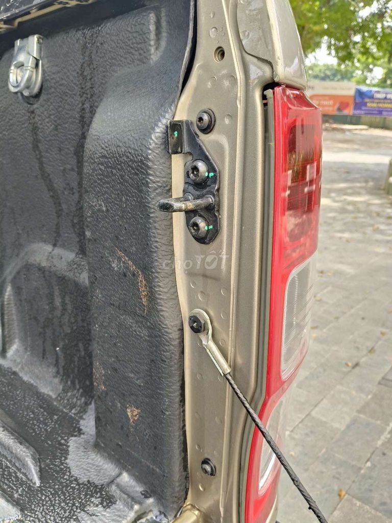 Ford Ranger 2016 XLT 2.2L 4x4 MT - 95000 km. Mua bán Ô tô tại Huyện Thanh Trì Hà Nội được đăng bởi Chuyên mua bán xe Bán Tải Lướt  hình 17