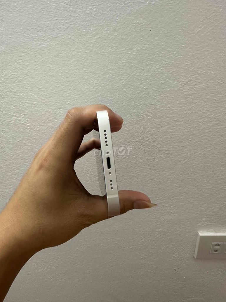 Apple iPhone 13 128GB Trắng. Mua bán Điện thoại tại Huyện Thanh Hà Hải Dương được đăng bởi Nguyễn Văn Vĩ hình 1