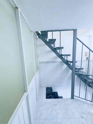 Townhouse 15 m² · 3 bed · Đường Lạc Long Quân
