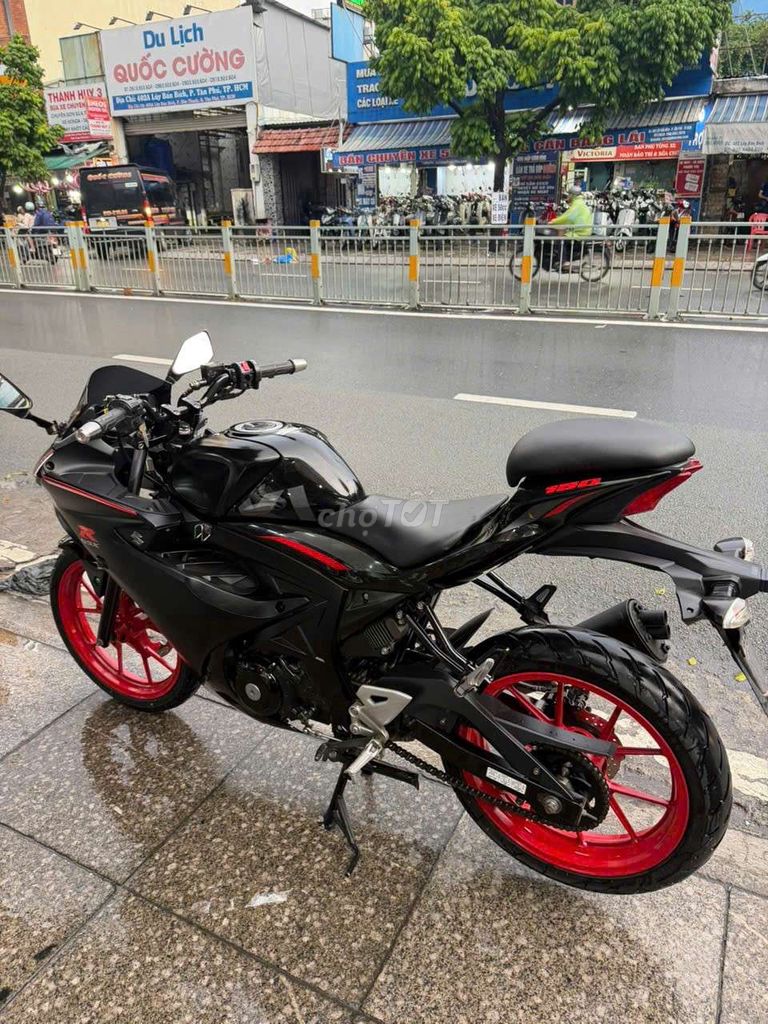 Сузуки GSX 150 2020 Черный, 90% новый