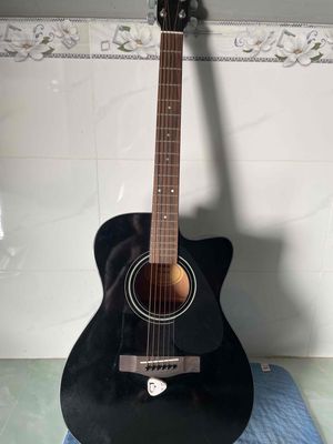 Guitar Acoustic Yamaha