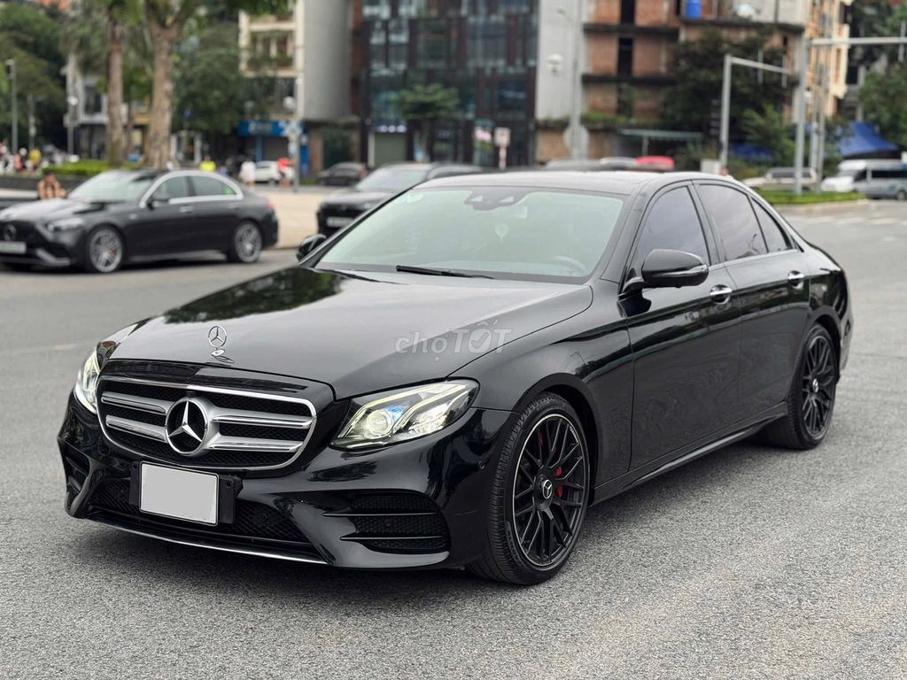 MERCEDES BENZ E300 AMG 2019 Xe Lướt Đẹp Có Trả Góp. Mua bán Ô tô tại Quận Tây Hồ Hà Nội được đăng bởi Nguyễn Hoàng Sơn hình 1