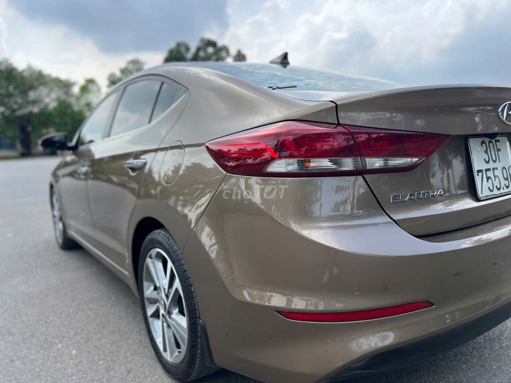 Elantra 2019 2.0AT Nâu vàng ánh kim xe rất mới. Mua bán Ô tô tại Quận Thanh Xuân Hà Nội được đăng bởi Vạn Phát  Auto hình 11