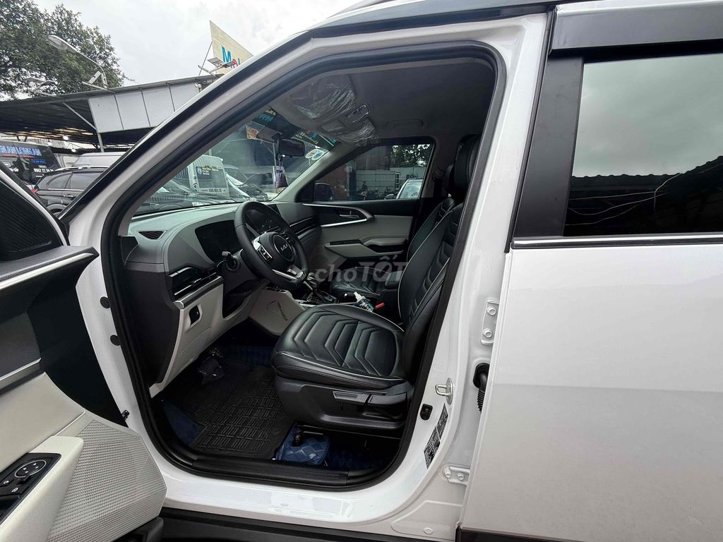 Kia Carens 2024 1.5G Luxury - 35000 km. Mua bán Ô tô tại Quận Bình Tân Tp Hồ Chí Minh được đăng bởi phan nguyen hình 5